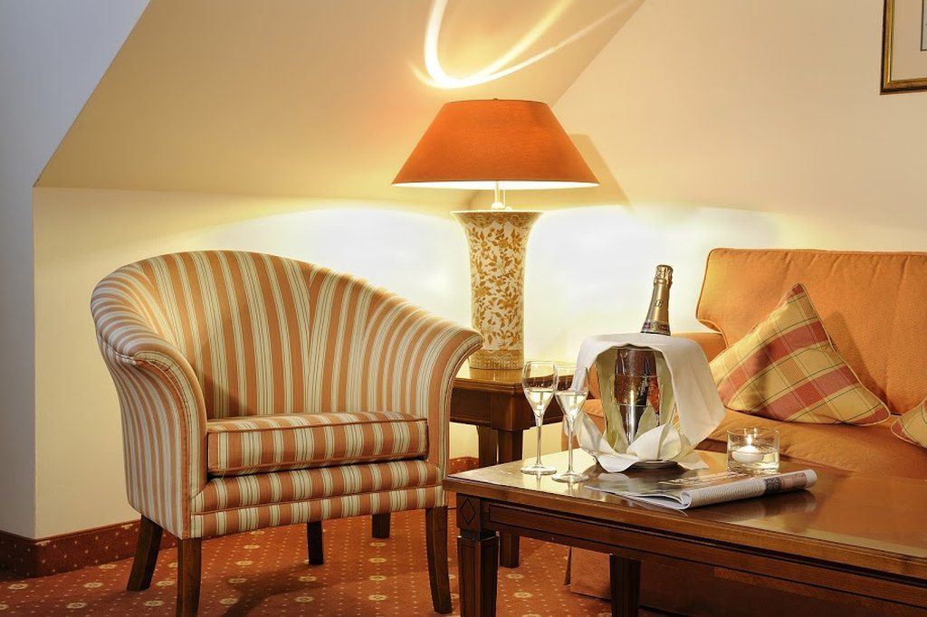 Vila Vita Rosenpark Marburg Exterior photo A suite at the hotel
