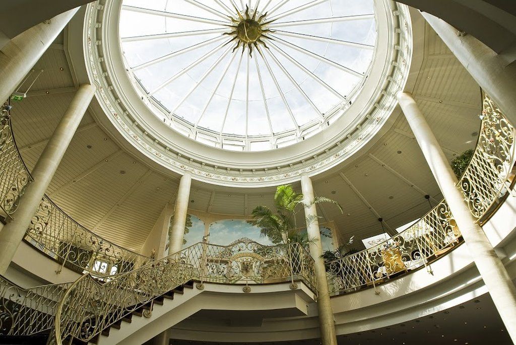 Vila Vita Rosenpark Marburg Exterior photo The interior of the hotel